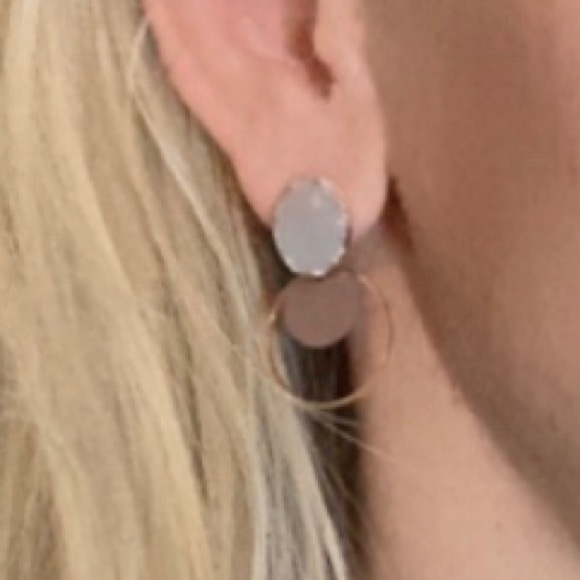 LAST Pair! Minimalist abstract taupe gold colorblock hoop earrings - Picture 8 of 9